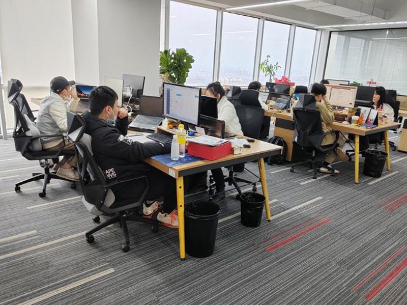 电商平台开发：构建你商业的数字桥梁